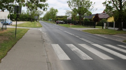 Piotrków Kujawski: Chłopiec przechodzący przez przejście dla pieszych został potrącony przez samochód i trafił do szpitala z niegroźnymi obrażeniami/fot. Policja