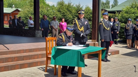 Imię starszego brygadiera Marka Misia nadano Ośrodkowi Szkoleniowemu Szkoły Podoficerskiej Państwowej Straży Pożarnej w Tylnej Górze koło Koronowa. To dzięki działaniom śp. Marka Misia powstał obiekt, który posiada specjalizację wodną i jako jedyny ośrodek w kraju organizuje kursy doskonalące dla operatorów sonarów - podkreślano podczas uroczystości/fot. Agata Raczek