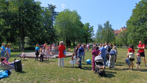 W przedszkolu Kolorowe Nutki zorganizowano nie tylko Dzień Dziecka, Dzień Matki czy Dzień Ojca. Zdecydowano się na wykonanie festynu w ramach Dnia Rodziny/fot: Maciej Wilkowski