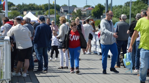 Ludzie chętnie oglądają rywalizację zawodników/fot.: Patryk Głowacki