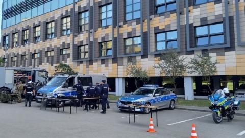 Najpierw wykład, a potem pokaz sprzętu i warsztaty m.in. z kryminalnymi – kujawsko-pomorscy policjanci odwiedzili studentów Uniwersytetu Kazimierza Wielkiego w Bydgoszczy/fot. Tatiana Adonis