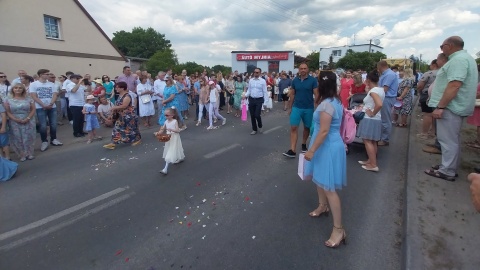 Mieszkańcy Niemcza licznie wzięli udział w procesji Bożego Ciała/fot: Jolanta Fischer