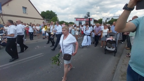 Mieszkańcy Niemcza licznie wzięli udział w procesji Bożego Ciała/fot: Jolanta Fischer