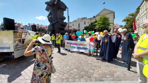 Było kolorowo, tanecznie i śpiewająco, a najważniejszymi bohaterami zostały dzieci. Wszystko za sprawą hasła przewodniego: „Dzieci przyszłością Polski". Ulicami Bydgoszczy przeszedł Marsz dla Życia i Rodziny/fot. Jolanta Fischer