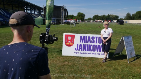 Na odbywających się w sobotę Dniach Janikowa nie mogło zabraknąć ekipy Polskiego Radia PiK, oczywiście razem ze sPiKerem. Tak się bawili mieszkańcy Janikowa i okolicy/fot. Adam Hibner