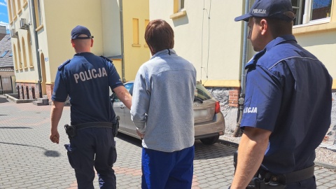 Kryminalni z komendy w Świeciu zakończyli sprawę obcokrajowca, który na terenie powiatu świeckiego napadł na mężczyznę i ukradł mu samochód/fot. Policja