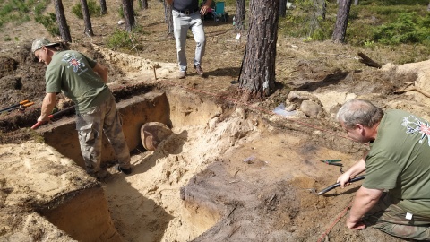 Archeolodzy pracują na terenie Wdeckiego Parku Krajobrazowego/fot: Marcin Doliński