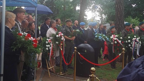 W bydgoskich obchodach rocznicy wybuchu Powstania Warszawskiego wzięły udział władze miasta, służby mundurowe i mieszkańcy/fot: Jolanta Fischer