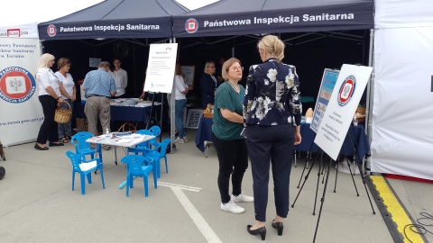 W Toruniu uruchomiono mobilną strefę zdrowia, gdzie można wykonać podstawowe badania profilaktyczne/fot: Michał Zaręba