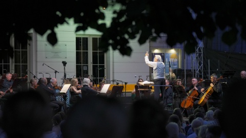 Koncert „Filharmonia pod gwiazdami. Muzyka ogni sztucznych”/fot. M. Kledzik, Filharmonia Pomorska Filharmonia Pomorska im. I. J. Paderewskiego w Bydgoszczy, Facebook