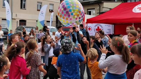 To już 22. edycja akcji Wyprawka dla Żaka Polskiego Czerwonego Krzyża. Kujawsko-Pomorski Oddział Okręgowy PCK chce w tym roku rozdać 1000 plecaków z przyborami szkolnymi swoim najmłodszym podopiecznym/fot. Elżbieta Rupniewska