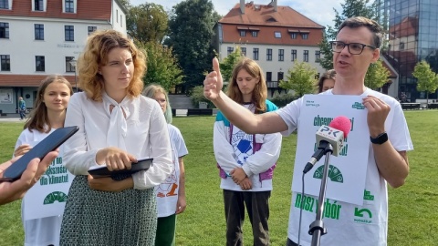 W Bydgoszczy przedstawiciele trzech organizacji mówili o ekopostulatach dla województwa kujawsko-pomorskiego, skierowanych do kandydatów do parlamentu/fot. Tatiana Adonis