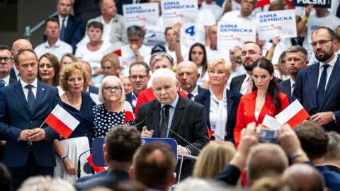 Konwencja wojewódzkiej Prawa i Sprawiedliwości w Centrum Targowym Park w Toruniu/fot. Tytus Żmijewski, PAP