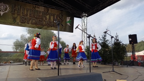 Koła łowieckie, występy ludowe i najróżniejsze regionalne smaki. Na XX Jarmarku Kujawsko-Pomorskim nie można było narzekać na nudę/fot: Tatiana Adonis
