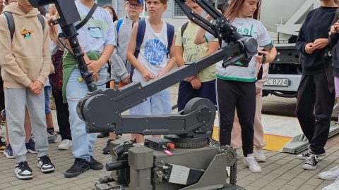 Komisariat Bydgoszcz-Śródmieście odwiedziły dzieci z klasy piątej Szkoły Podstawowej w Białych Błotach/fot. materiały policji