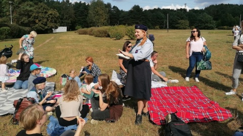 Pokazowa zbiórka Skautów Europy - gromady Przyłęki-Brzoza w Dolinie Śmierci w bydgoskim Fordonie/fot. mg