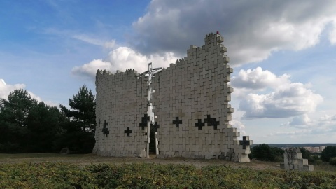 Pokazowa zbiórka Skautów Europy - gromady Przyłęki-Brzoza w Dolinie Śmierci w bydgoskim Fordonie/fot. mg