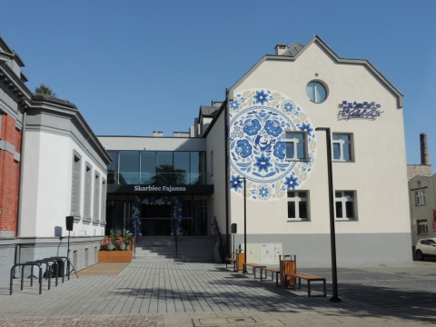 Na basen czy do Skarbca Fajansu Włocławek z wakacyjną ofertą dla mieszkańców