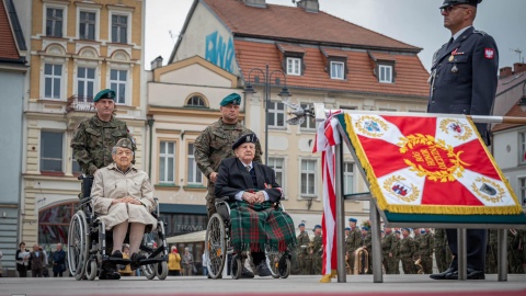 Uroczystość nadania sztandaru Inspektoratowi Wsparcia Sił Zbrojnych w Bydgoszczy/fot. Inspektorat Wsparcia Sił Zbrojnych w Bydgoszczy, Facebook