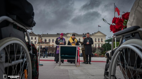 Uroczystość nadania sztandaru Inspektoratowi Wsparcia Sił Zbrojnych w Bydgoszczy/fot. Inspektorat Wsparcia Sił Zbrojnych w Bydgoszczy, Facebook