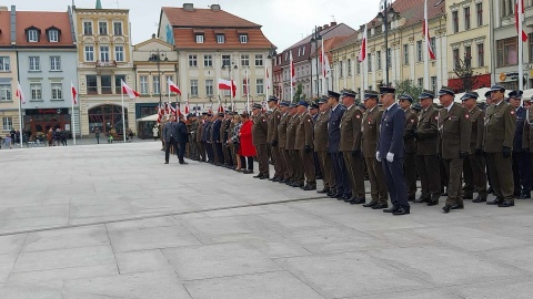 Uroczystość nadania sztandaru Inspektoratowi Wsparcia Sił Zbrojnych w Bydgoszczy/fot. Jolanta Fischer