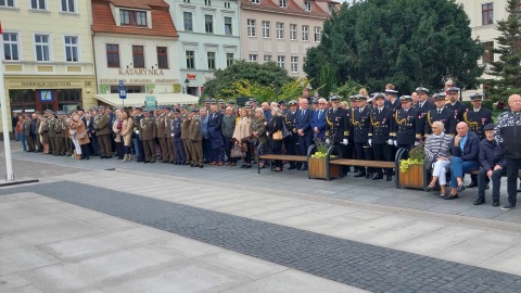 Uroczystość nadania sztandaru Inspektoratowi Wsparcia Sił Zbrojnych w Bydgoszczy/fot. Jolanta Fischer