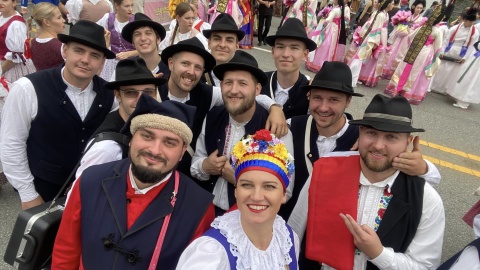 Zespół Pieśni i Tańca Ziemia Bydgoska w sobotę wziął udział w ogromnej paradzie ulicami Cheonan/fot. Ziemia Bydgoska, Facebook