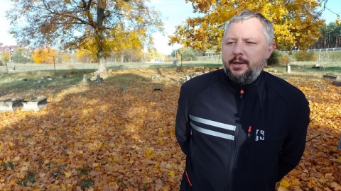 Stowarzyszenie Lapidaria od lat zajmuje się zapomnianymi nekropoliami. Jednym z takich miejsc jest m.in cmentarz ewangelicki nowym na Podgórzu w Toruniu/fot. Michał Zaręba