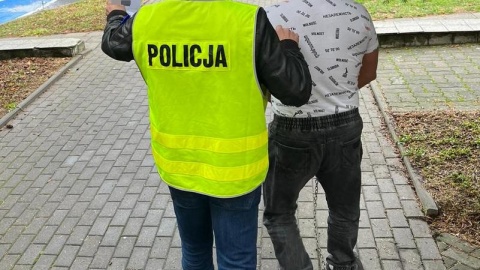 Za włamanie i kradzież blach z wypiekami 53- i 38-latkom grozi wiele lat więzienia/fot: KMP w Bydgoszczy
