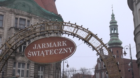 Jarmark Świąteczny na ul. Mostowej (jw)