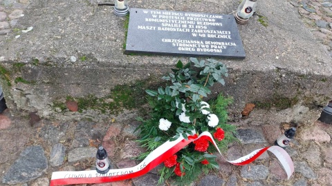 Uroczystość z okazji rocznicy spalenia zagłuszarki na Wzgórzu Dąbrowskiego/fot. Jolanta Fischer