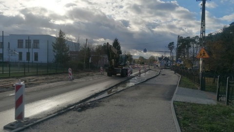 Ciągle trwa modernizacja drogi wojewódzkiej nr 254 m.in. w Brzozie/fot. Magdalena Gill