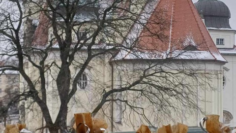 Ozdabianie pierników w domu parafialnym NSPJ Bydgoszcz/fot. nadesłane