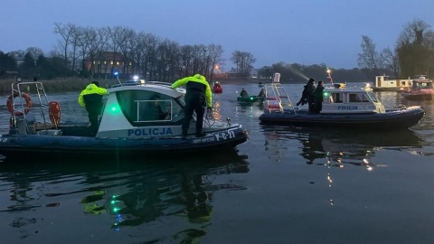 Manewry ratownicze na Jeziorze Gopło/fot. Policja