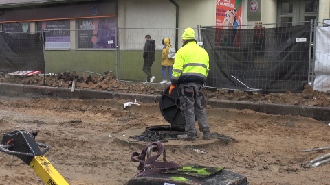 Prace przy zbiorniku retencyjnym pod ul. Słowackiego w Bydgoszczy, nadal trwają (jw)
