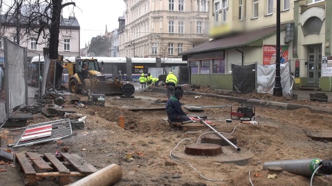 Prace przy zbiorniku retencyjnym pod ul. Słowackiego w Bydgoszczy, nadal trwają (jw)