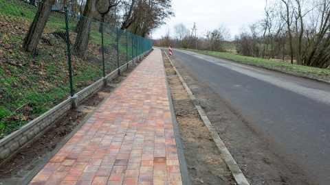 Od drugiej połowy listopada trwa modernizacja ul. Nadbrzeżnej - popularnej trasy spacerowej wiodącej na Diabelce. Zmiany obejmują też otoczenie ulicy/fot. Gmina Świecie (swiecie.eu)