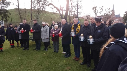 Tradycyjna „Kolęda dla nieobecnych" odbyła się w Parku Pamięci Ofiar Zbrodni Pomorskiej w Toruniu/fot. Michał Zaręba