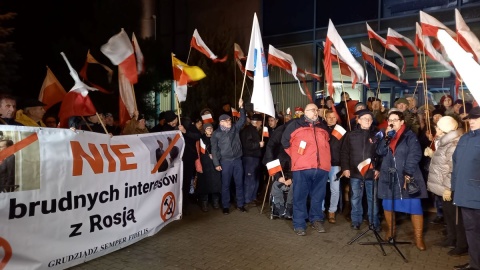 Manifestacja przed siedzibą TVP Bydgoszcz/fot. Tatiana Adonis