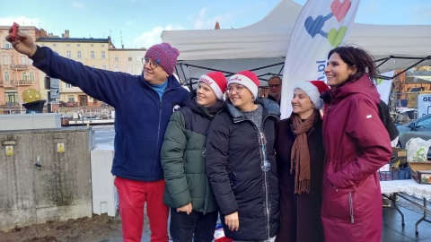 Na Rybim Rynku odbył się finał akcji „Ciepło Serca w Słoiku”/fot. Tatiana Adonis