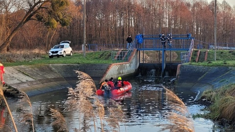 Poszukiwania prowadzą policjanci, strażacy, leśnicy, płetwonurkowie i wyszkolona w takich działaniach Jednostka Ratownictwa Specjalistycznego z Kowalewka/fot. WOPR Województwa Kujawsko-Pomorskiego