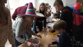Loteria dla Matildy w toruńskiej szkole. Jest jedna na milion, ale to przekleństwo