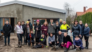 Dom Niebieskich Serc ma pomóc osobom z autyzmem. Będą to pokoje zwierzeń [zdjęcia]