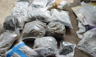 Ponad 14,5 kg narkotyków znaleźli w samochodzie, garażu i mieszkaniu 22-latka [zdjęcia]