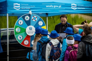 Konkursy mody, troska o środowisko i zwiedzanie obiektów. Aktywni Błękitni w regionie