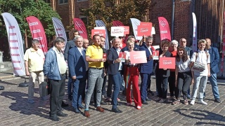 Lewica w Toruniu: domagamy się dymisji szefa MSZ, dwie afery zagrażają bezpieczeństwu Polski