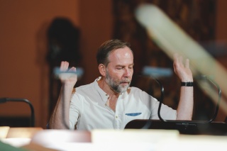Colas Breugnon na smyczki i harmonijkę ustną. Krzysztof Herdzin i utwory Bairda