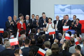 PiS ma 39,81 procent głosów, KO 27,55 procent. To dane PKW z godziny 6:00