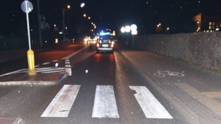 Tragiczny wypadek w Żninie. 64-latka potrącona na pasach zmarła w szpitalu 