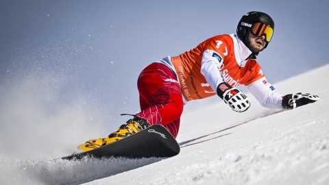 Oskar Kwiatkowski wygrał zawody Pucharu Świata w snowboardzie